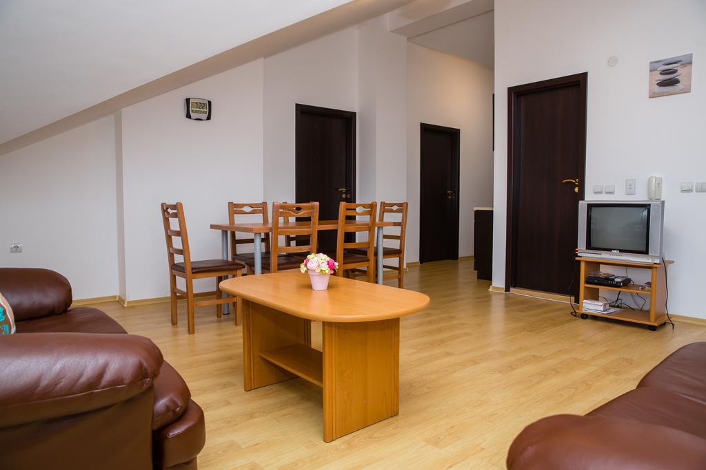 Three Mountains Penthouse Apartment 647 拉兹洛格 外观 照片